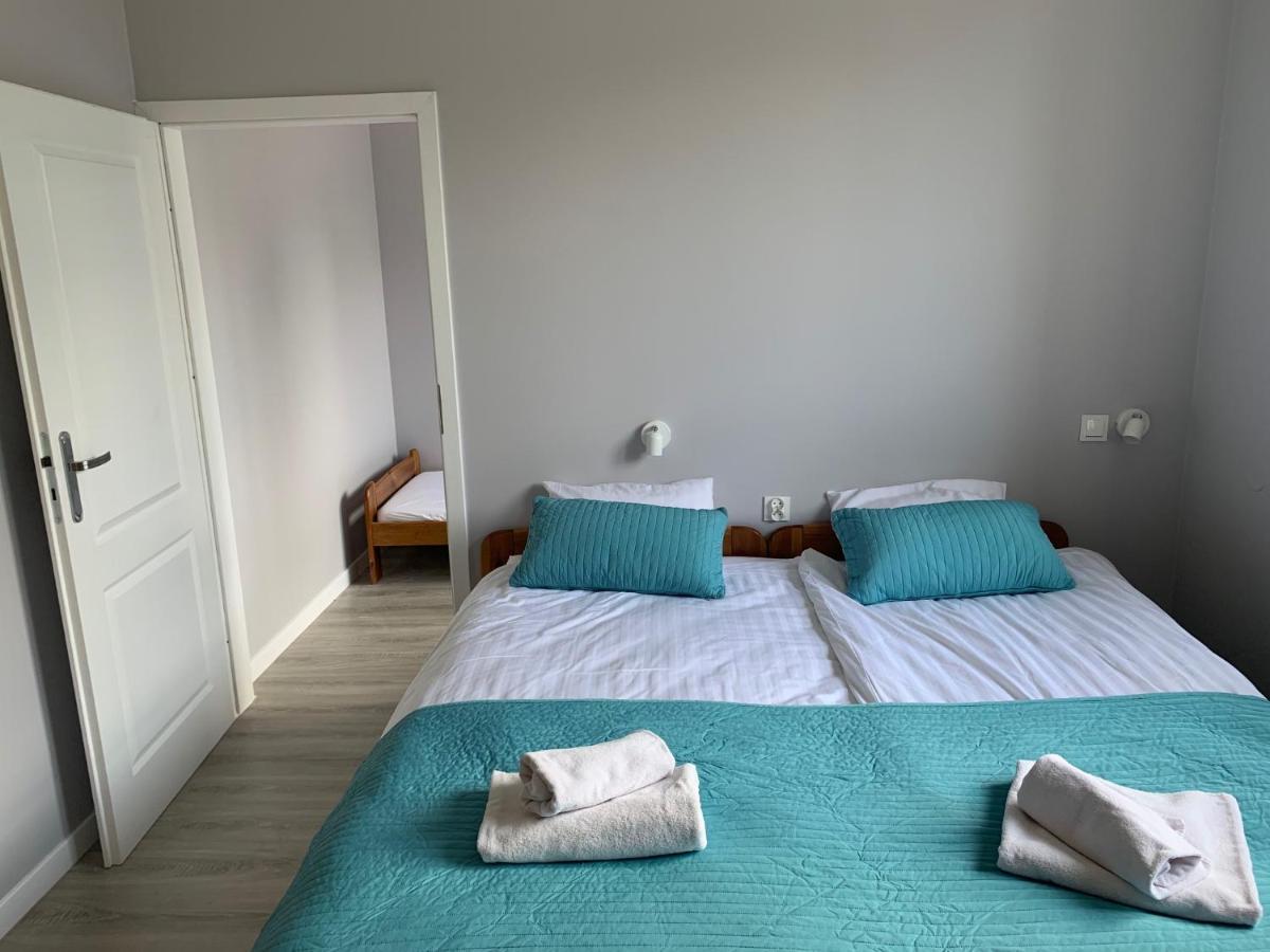 Jasna Hotelik Self Check-In Warszawa Exteriör bild